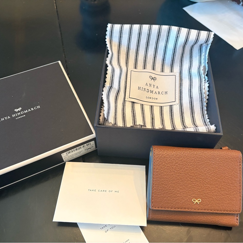 NWT Anya Hindmarch Mini Trifold Zip Peeping Eyes